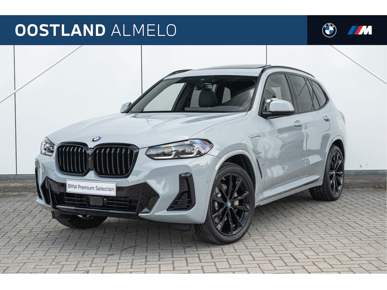 BMW X3 - xDrive30e High Executive M Sport Automaat / Panoramadak / Trekhaak / Sportstoelen / Active - AutoWereld.nl