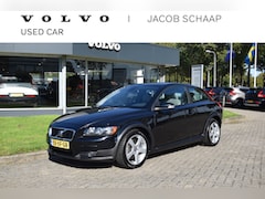 Volvo C30 - 2.4i 170PK Momentum | Trekhaak | Cruise | Stoel Verwarming | Leder | 17'' |