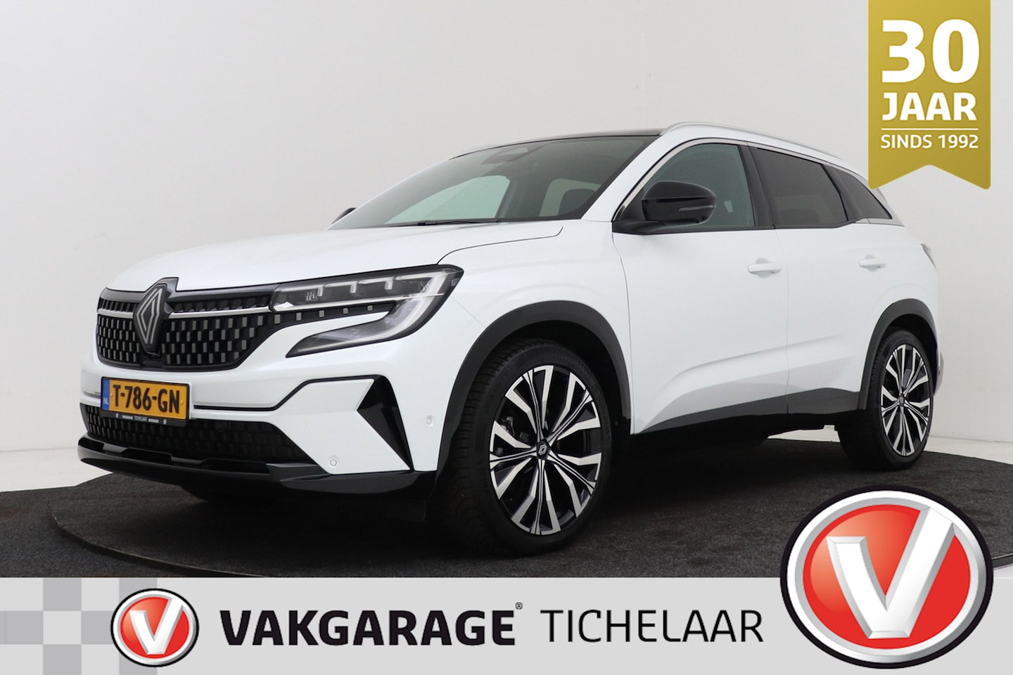 Renault Austral - 1.2 E-Tech full hybrid 200 iconic | Uitklap Trekhaak | Panoramadak | Massagestoel | Stuur- - AutoWereld.nl