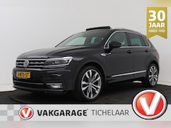 Volkswagen Tiguan - 2.0 TSI 4Motion Highline R-Line | Trekhaak | Panoramadak | Camera | CarPlay |