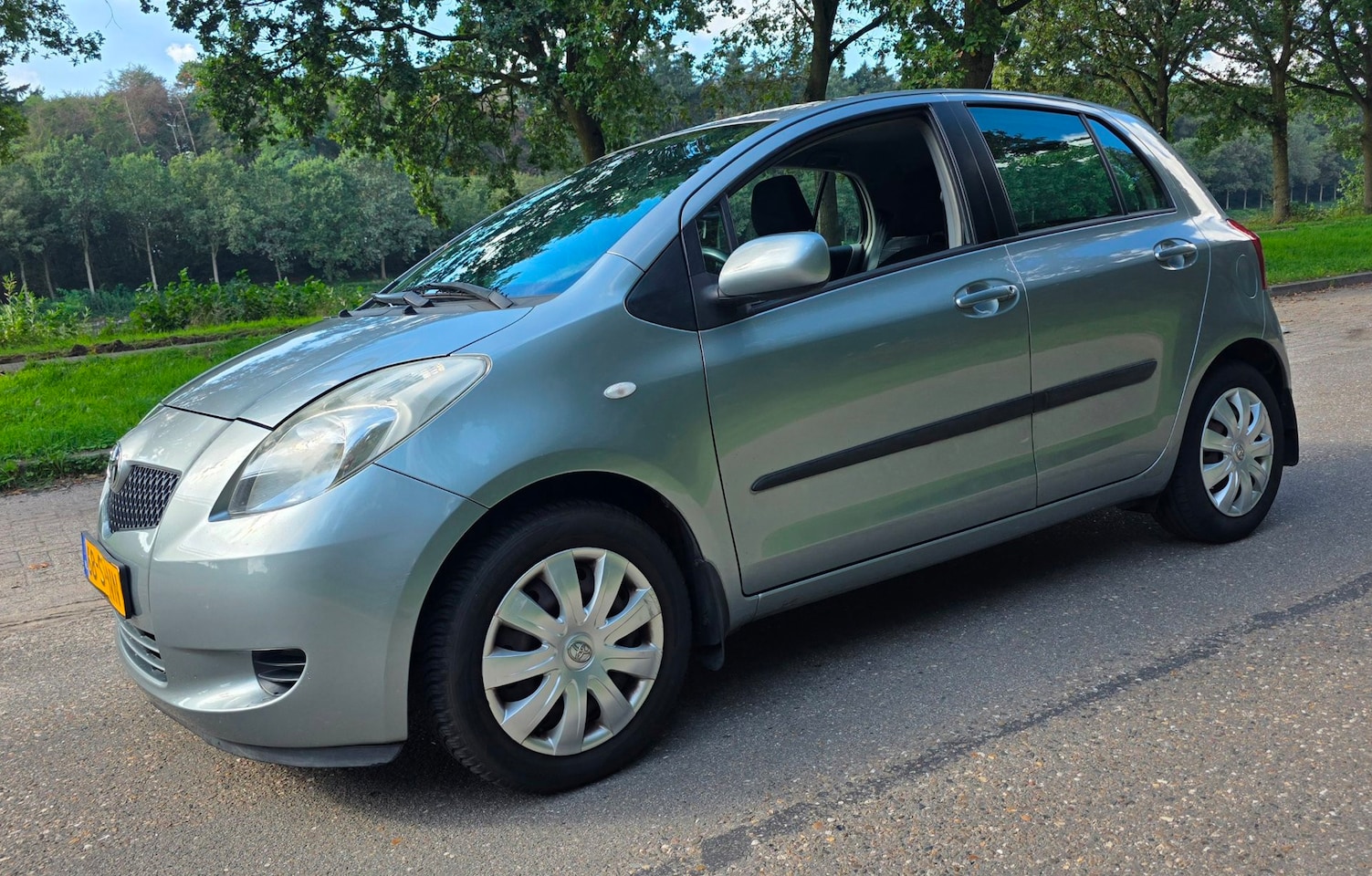 Toyota Yaris - 1.3 VVTi - Airco - 5 Deurs - NL Auto - - AutoWereld.nl
