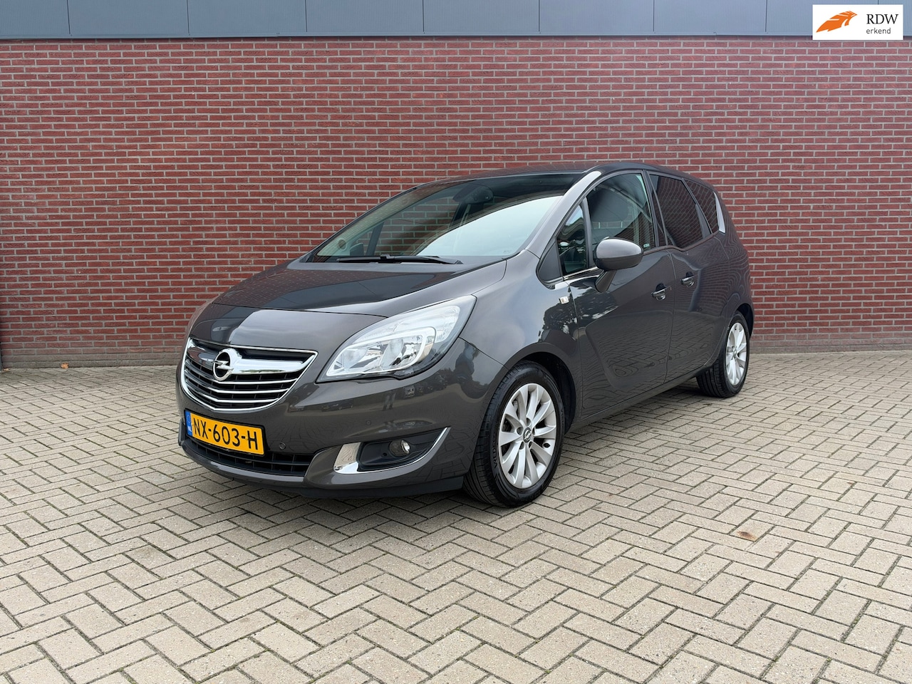 Opel Meriva - 1.4 Turbo Cosmo / Airco / Cruise / PDC / Trekhaak - AutoWereld.nl