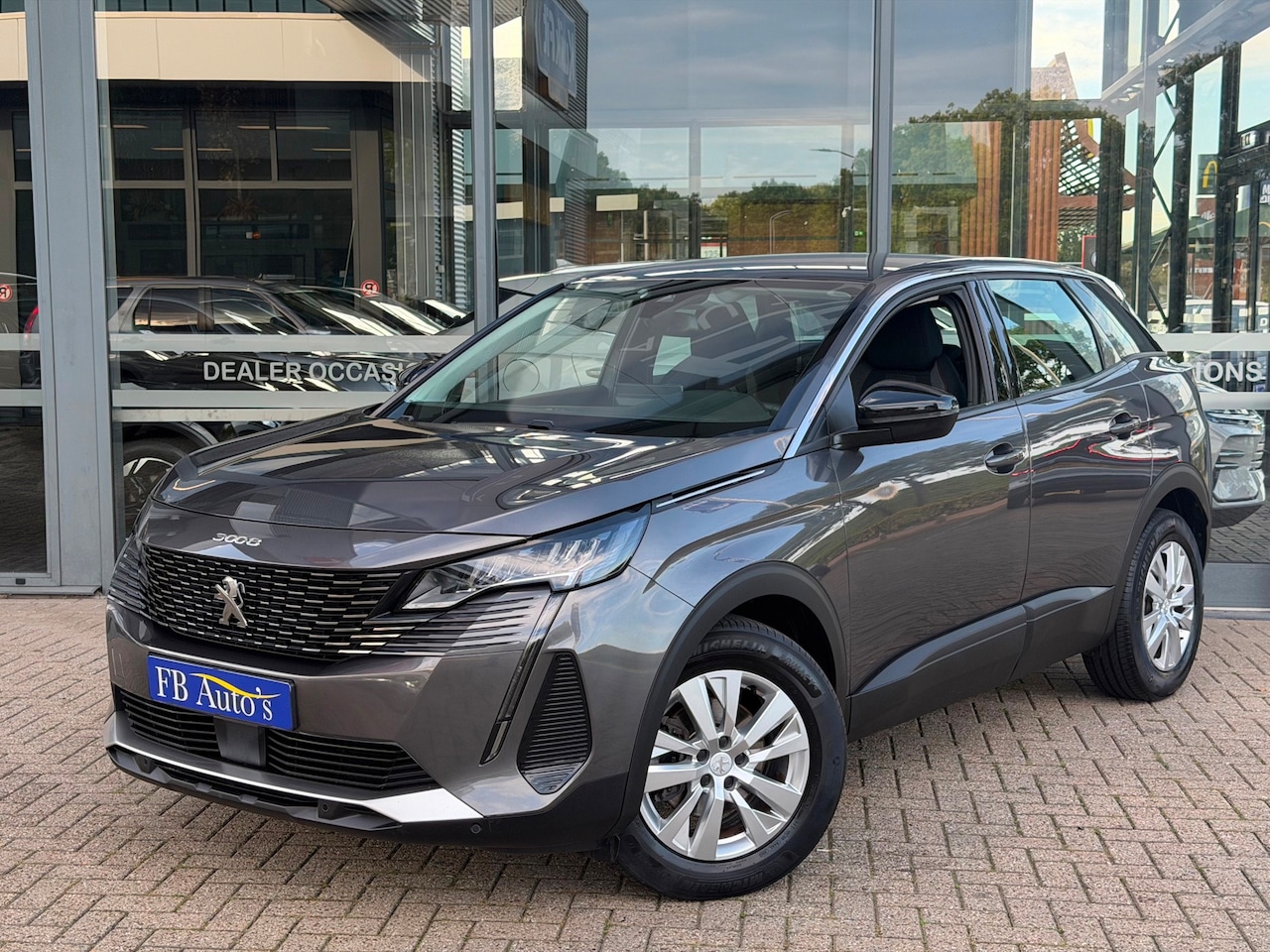 Peugeot 3008 - 1.2 PureTech Active Pack Business Airco Lmv Cruise Camera Navi - AutoWereld.nl