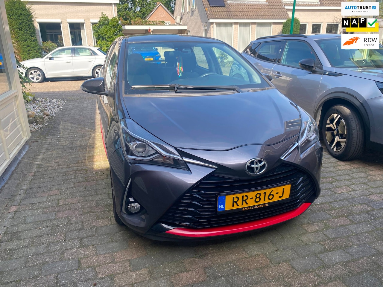 Toyota Yaris - 1.5 VVT-i Design 5 -deurs Super lage KM stand, PRACHTIGE AUTO !! LIMITED EDITION, 1 JAAR G - AutoWereld.nl