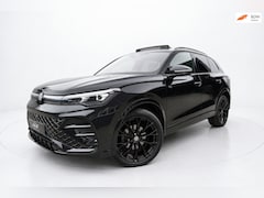 Volkswagen Tiguan - 1.5 eTSI 3x R Line PANO IQ HEAD UP H&K 360