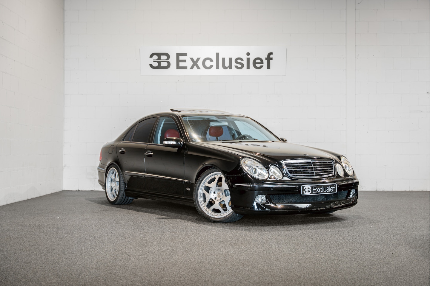Mercedes-Benz E-klasse - MKB 32 S Uniek! Youngtimer! Schuifdak | MKB Tuning | MKB Styling | - AutoWereld.nl