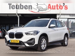 BMW X1 - sDrive20i Executive Edition | NL Auto/1e Eigenaar | Head-up display | Cruise | Clima | Kof