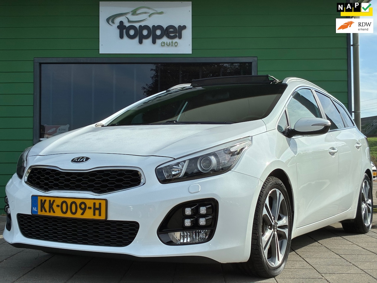 Kia Cee'd Sportswagon - 1.0 T-GDi GT-Line|2e Eigenaar|Panoramadak|Navigatie|Camera|Cruise|Climatronic|Trekhaak|Nie - AutoWereld.nl