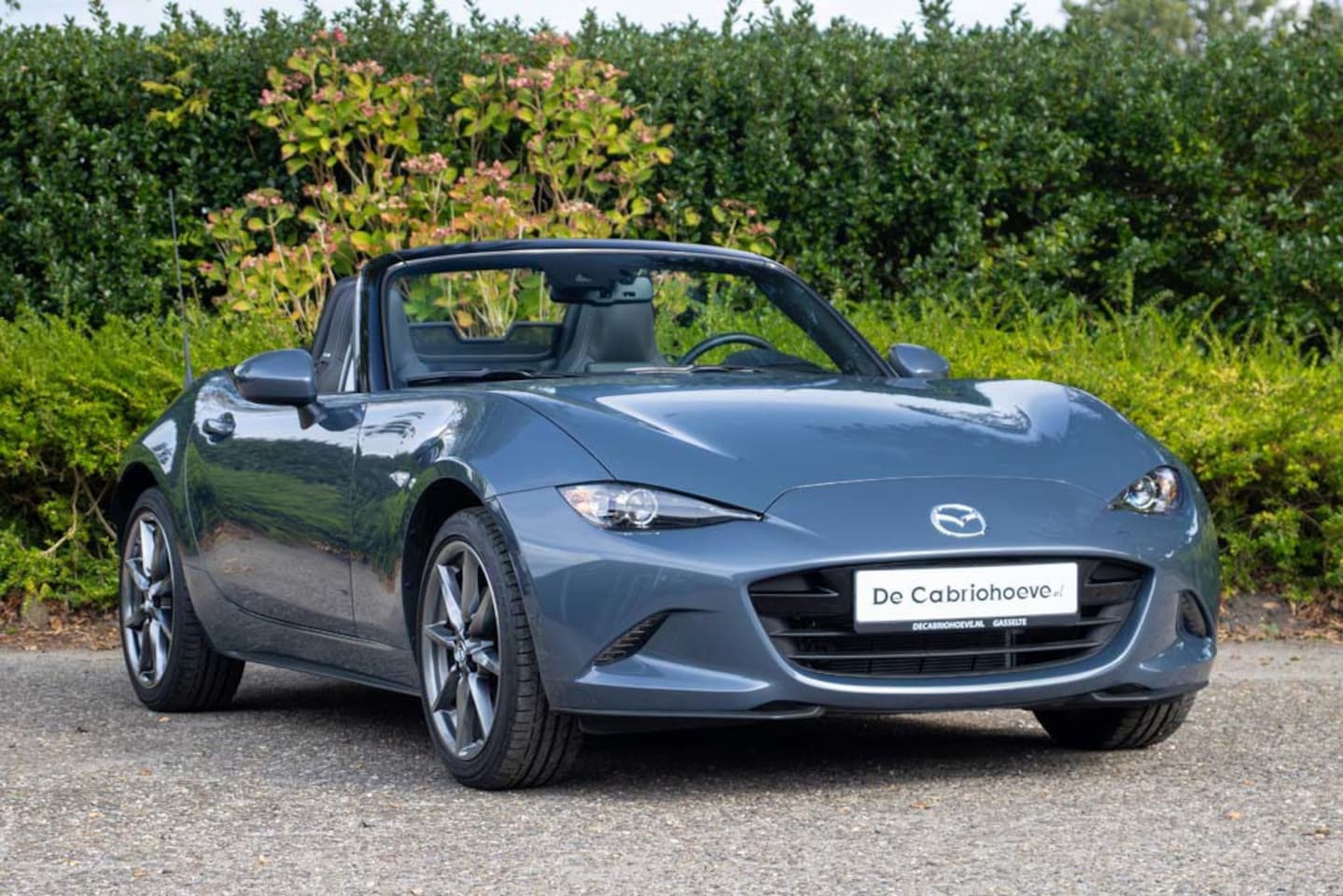 Mazda MX-5 - ND 2.0l SkyActiv-G 184 GT-M Polymetal Gray Metallic - AutoWereld.nl