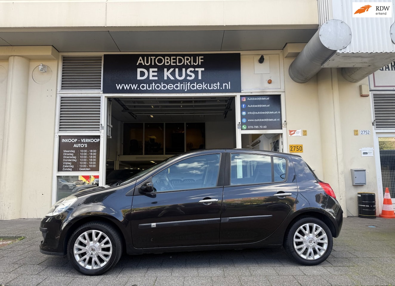 Renault Clio - 1.2-16V 2009 5-Drs Zwart - AutoWereld.nl