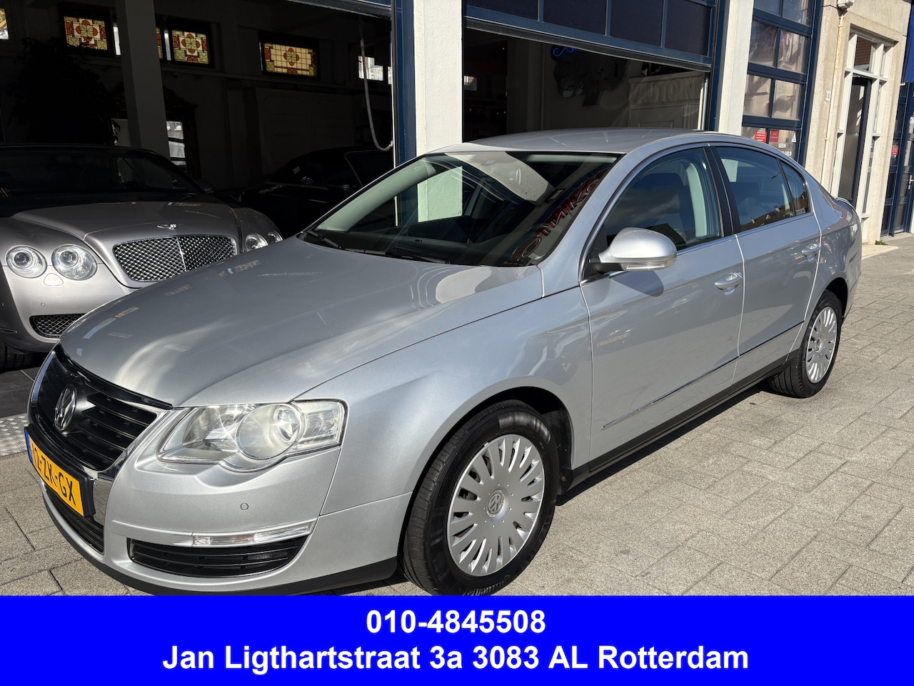 Volkswagen Passat - 1.8 TFSI Comfortline Business NL AUTO *** NIEUWSTAAT ***DEALER OND! - AutoWereld.nl