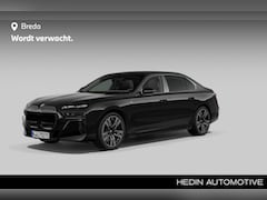 BMW 7-serie - 750e xDrive | M-sport Pro. | Iconic Glow nierengrille | Stoelventilatie | Massagestoelen |