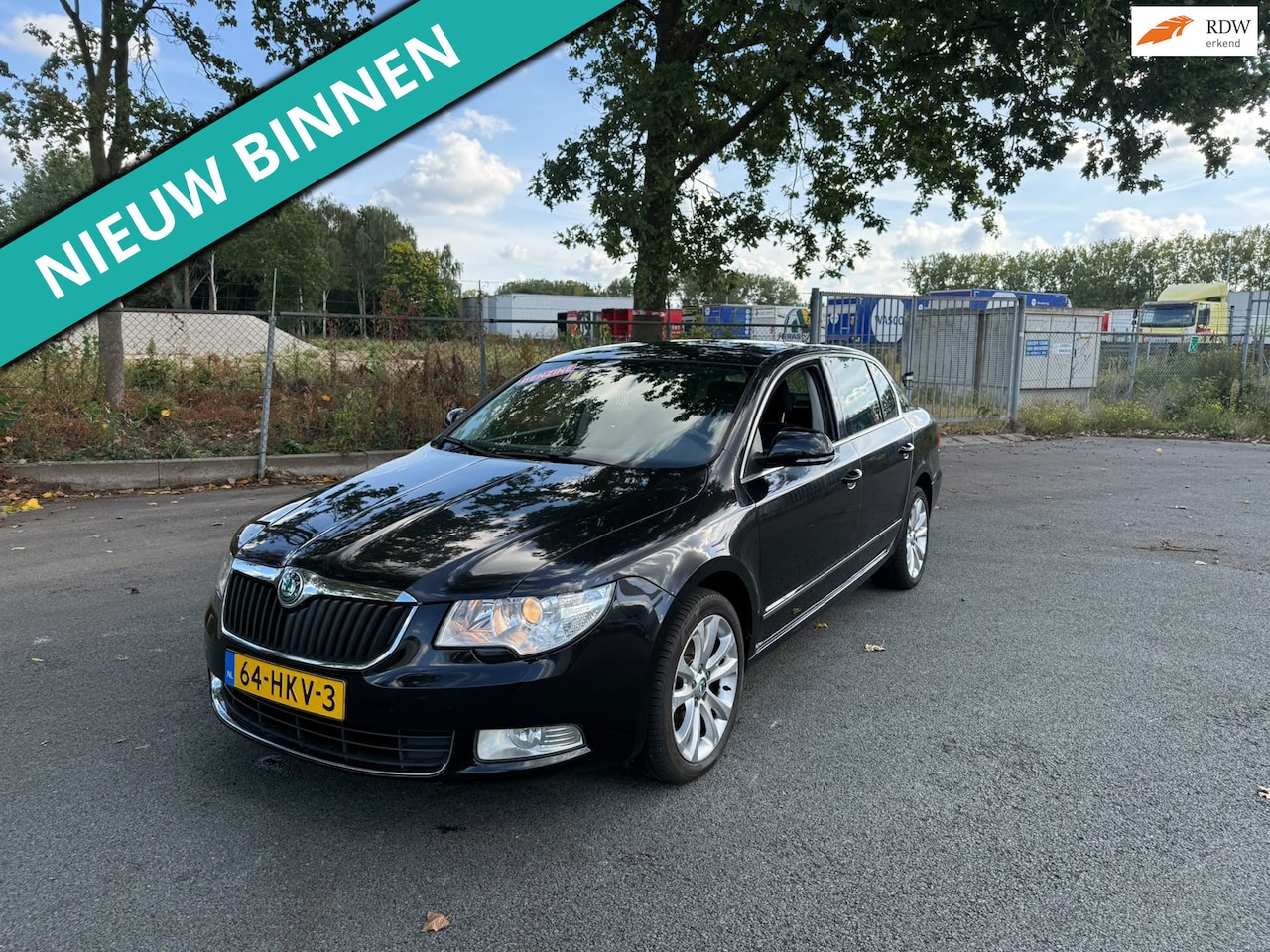 Skoda Superb - 1.8 TSI Ambition NETTE AUTO RIJDT EN SCHAKELT GOED - AutoWereld.nl