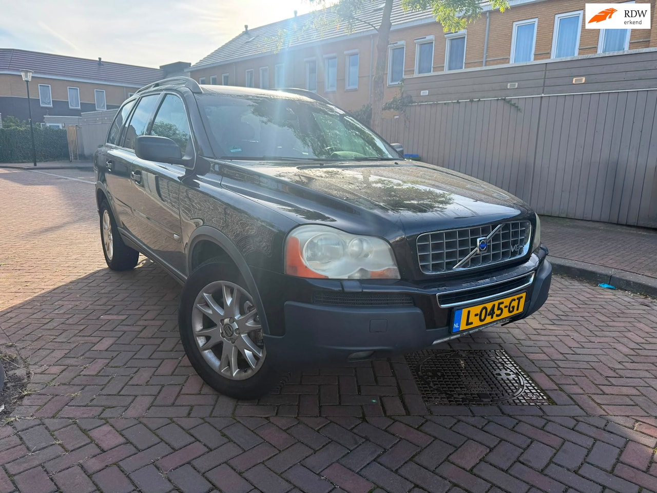 Volvo XC90 - 4.4 V8 Momentum 5p. *Lekke Koppaking* - AutoWereld.nl