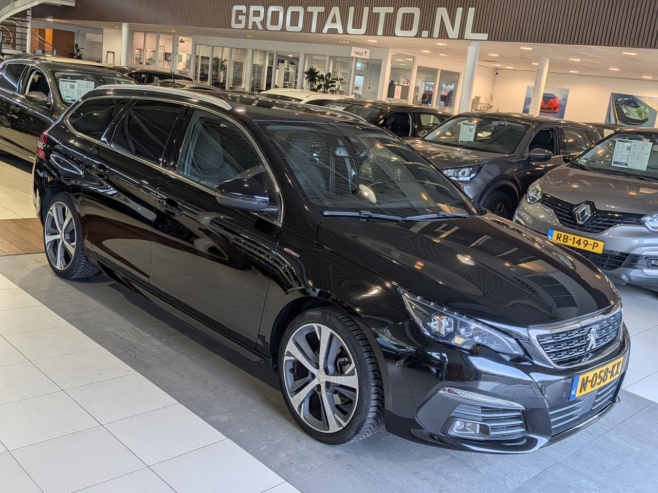 Peugeot 308 SW - 1.2 PureTech GT-line Automaat Panoramadak, Airco, Cruise Control, Trekhaak, Stuurbekrachti - AutoWereld.nl