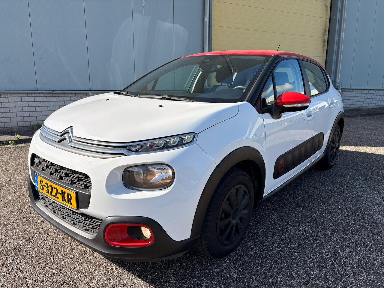 Citroën C3 - 1.2 PureTech Shine 1.2 PureTech Shine - AutoWereld.nl