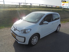 Volkswagen Up! - Up 1.0 benzine 5 deurs airco 76.000km eerste eigenaar