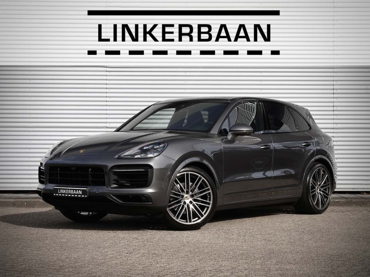 Porsche Cayenne - 3.0 E-Hybrid | Panorama | Bose | Luchtvering | SportDesign | 22 inch | - AutoWereld.nl