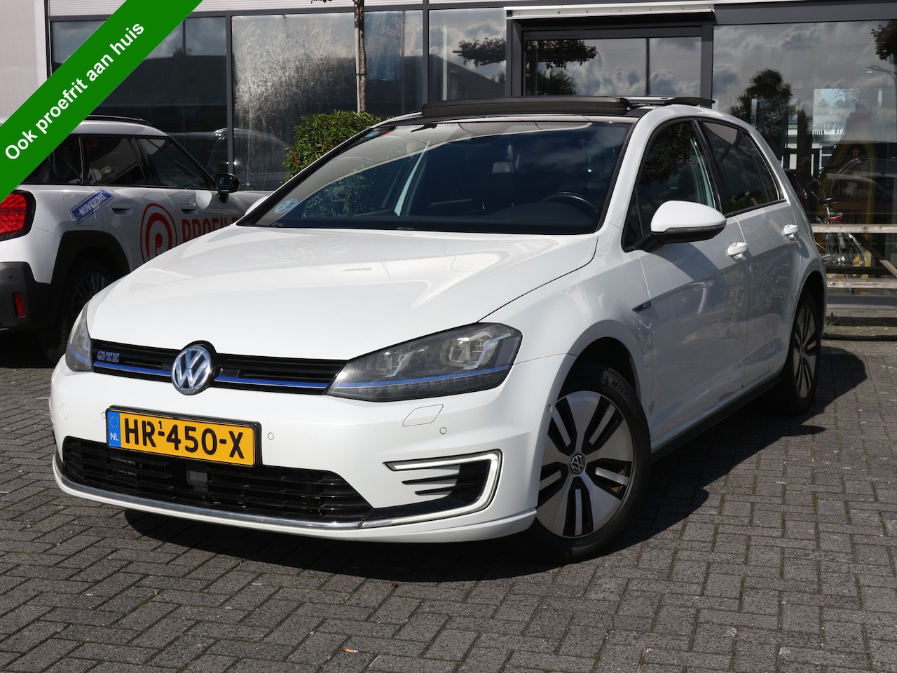 Volkswagen Golf - 1.4 TSI GTE PANORAMA DAK NAVI LEER ADAP - AutoWereld.nl