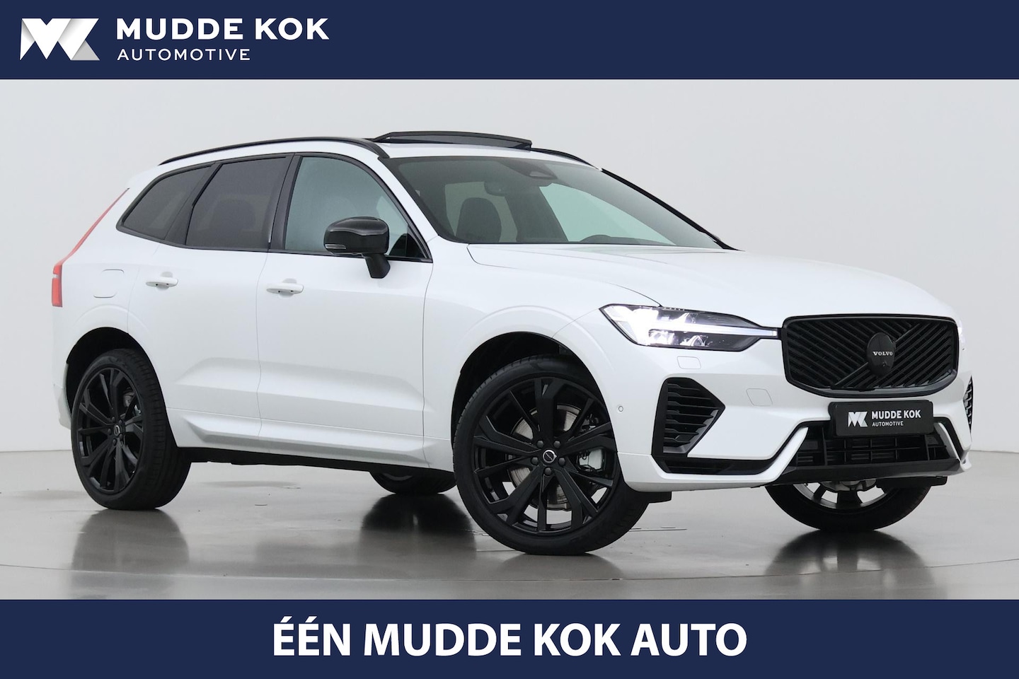 Volvo XC60 - T8 Plus Black Edition | Harman/Kardon | Panoramadak | 360° Camera | Head-Up | BLIS | Stuur - AutoWereld.nl