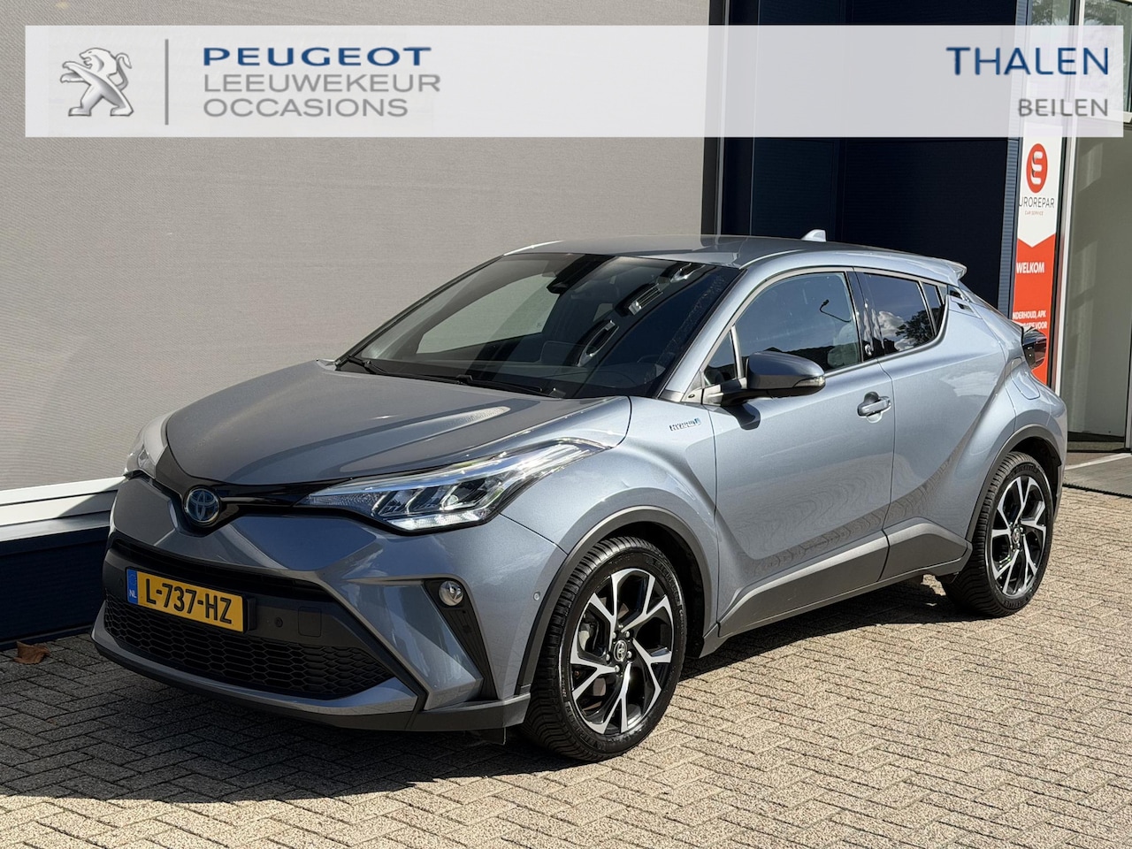 Toyota C-HR - 1.8 Hybrid Dynamic Limited | Afneembare trekhaak | All Season banden | Stoel & Stuurverwar - AutoWereld.nl