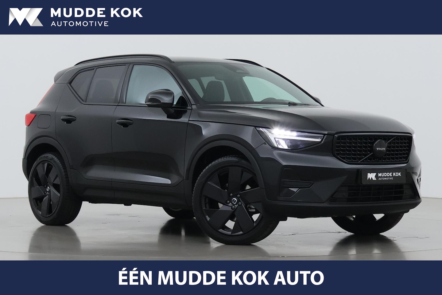 Volvo XC40 - 2.0 B3 Plus Black Edition | Pilot Assist | Harman/Kardon | BLIS | Stoel- stuurverwarming | - AutoWereld.nl
