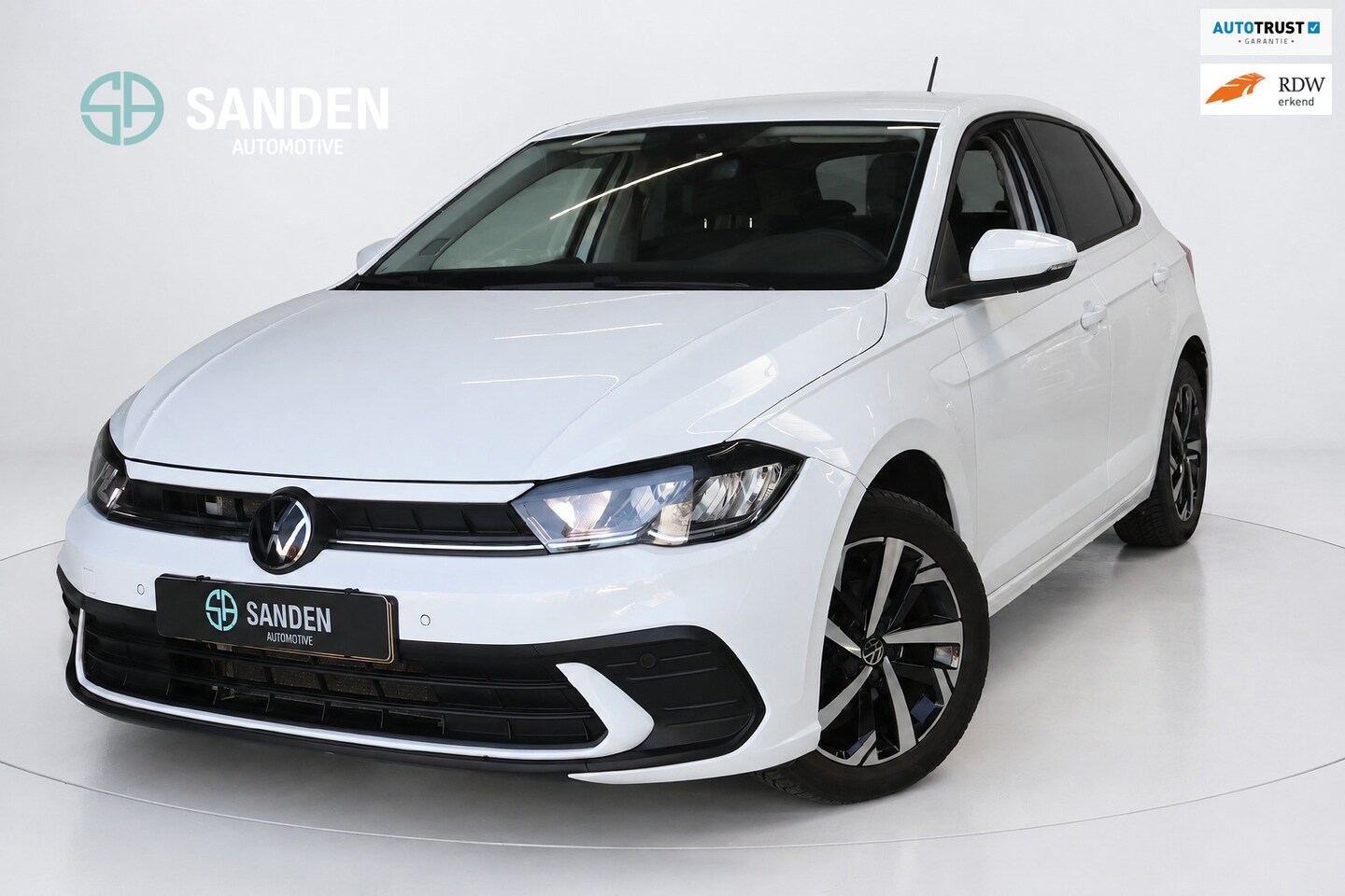 Volkswagen Polo - 1.0 TSI Life Business|Automaat|LED|Navi|Stoelverwarming|Camera|DAB|Digital Cockpit - AutoWereld.nl