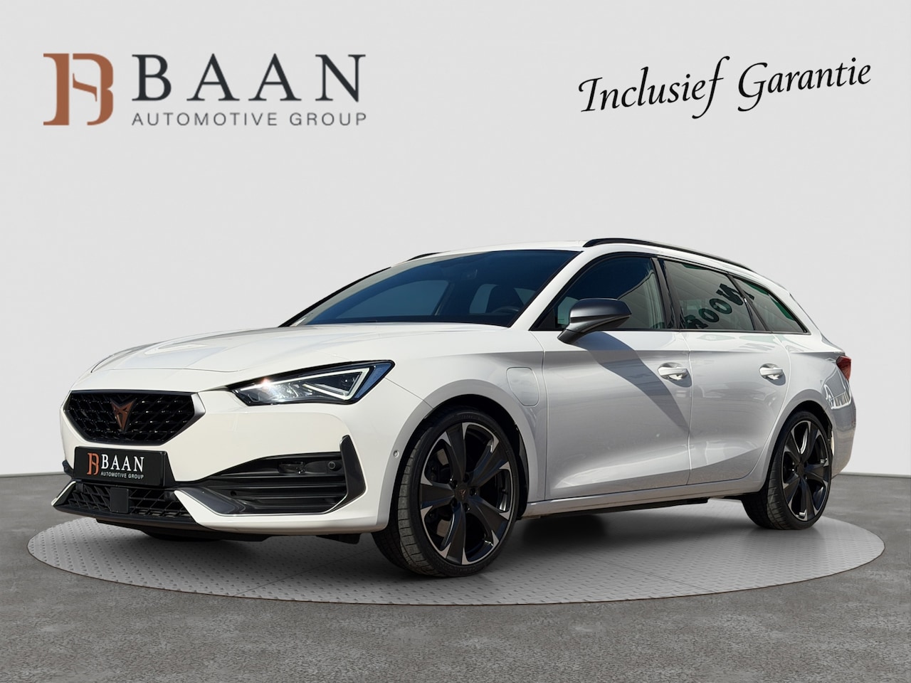 CUPRA Leon Sportstourer - 1.4 e-Hybrid VZ Performance|Keyless|Matrix LED|Camera|Kuipstoelen - AutoWereld.nl