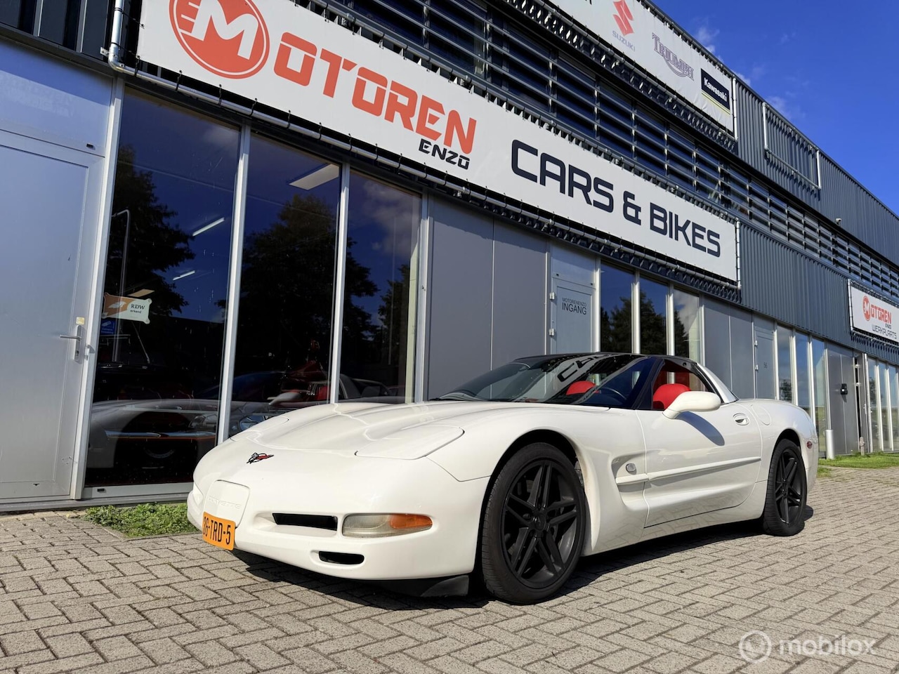 Chevrolet Corvette Convertible - USA 5.7 A - AutoWereld.nl