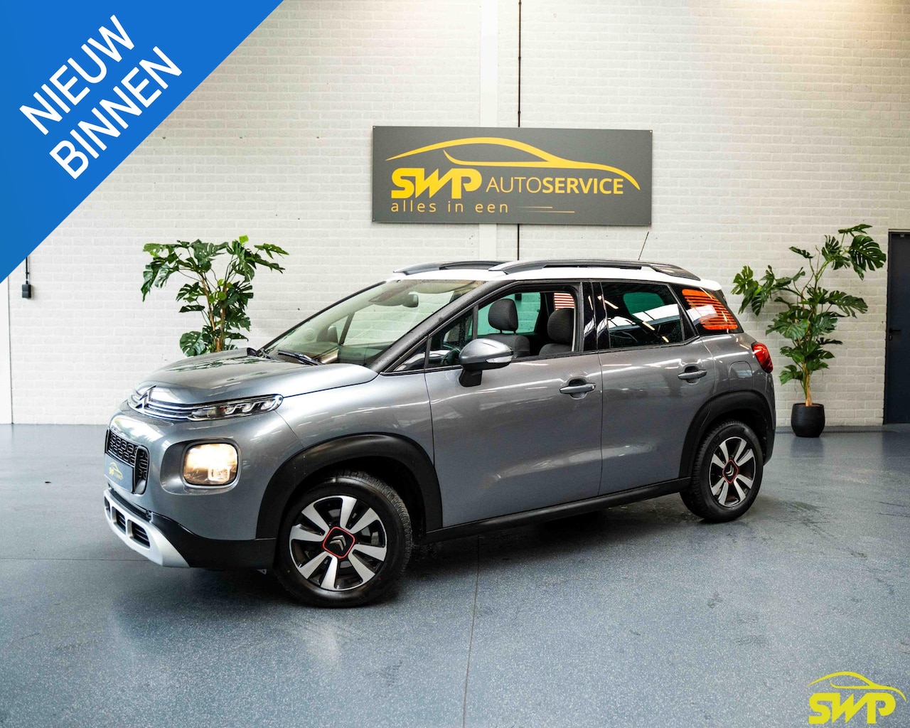 Citroën C3 Aircross - 1.2 PureTech S&S Shine | Pano | Trekhaak | Navi | Camera | Half-leer - AutoWereld.nl