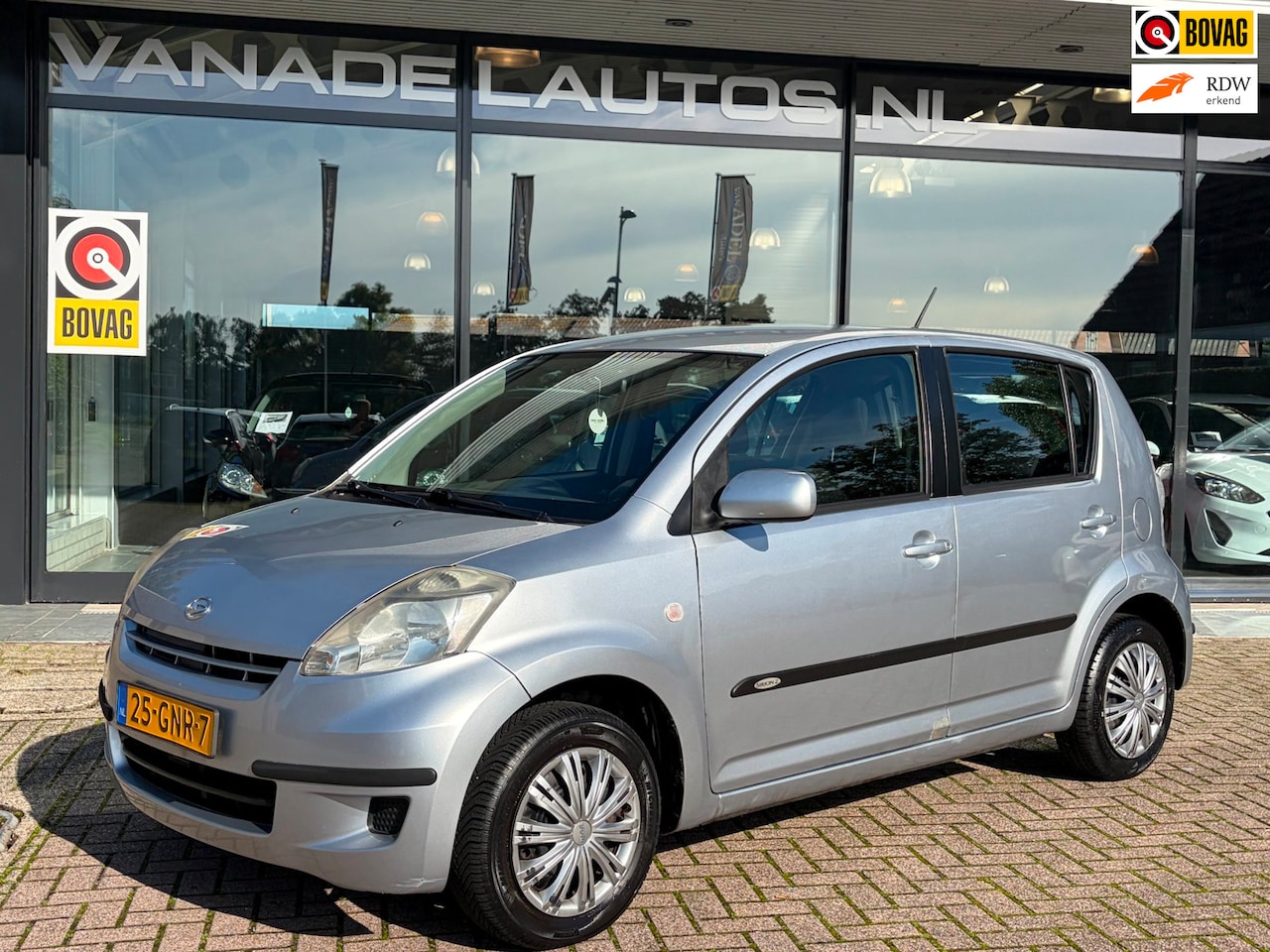 Daihatsu Sirion 2 - 1.0-12V Premium Elek.Pakket NL-Auto NAP Nieuwe APK! - AutoWereld.nl