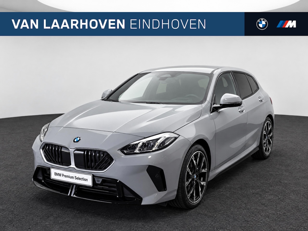 BMW 1-serie - 120 M Sport Automaat / Sportstoelen / Achteruitrijcamera / Getint glas / PDC - AutoWereld.nl