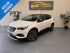 Opel Grandland X - 1.2 Turbo Innovation | Pano | Navi | Camera | Trekhaak | Keyless | Dodehoek | 19 inch velg
