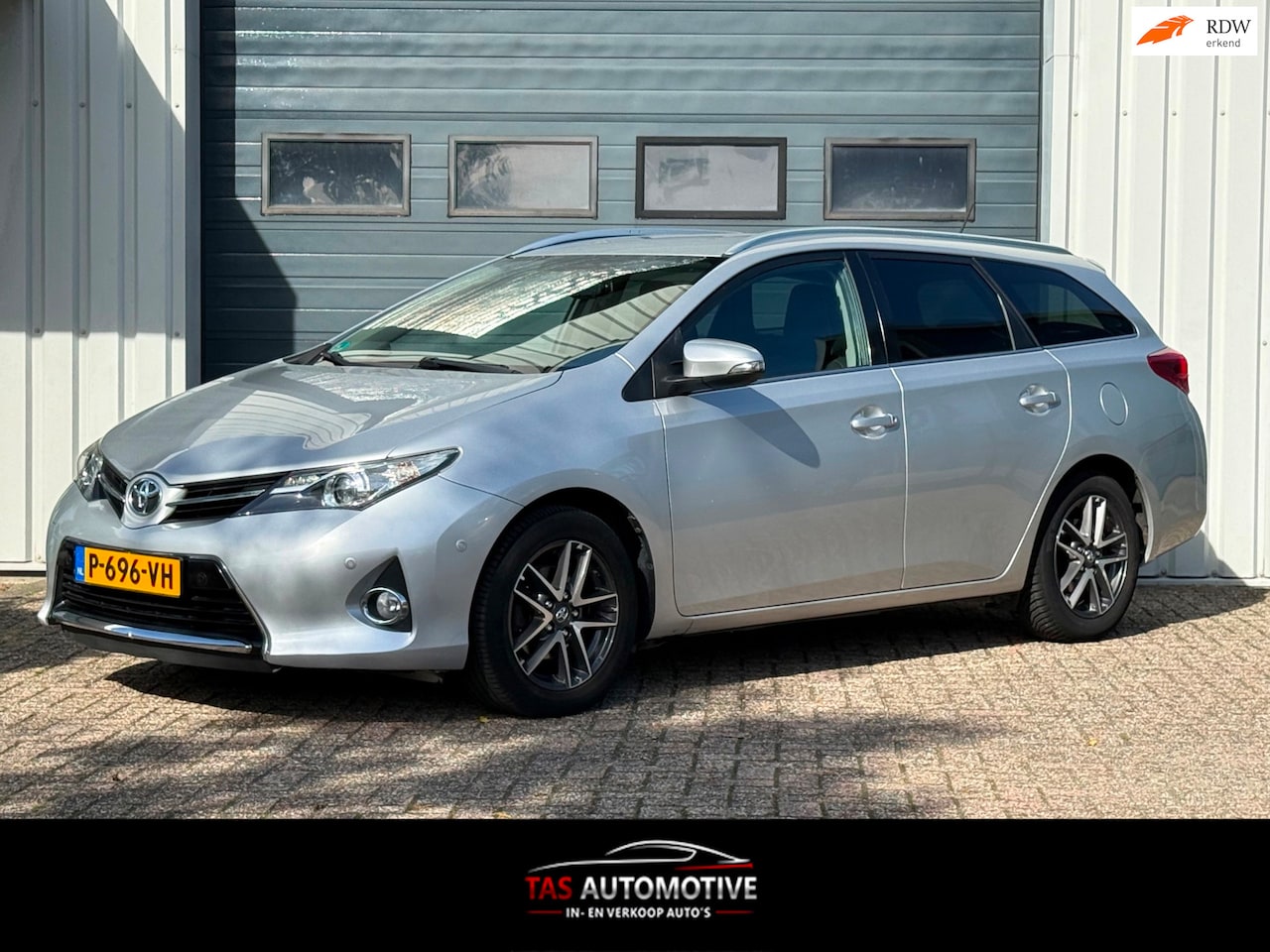 Toyota Auris Touring Sports - 1.6 Aspiration CRUISE / CLIMA - AutoWereld.nl