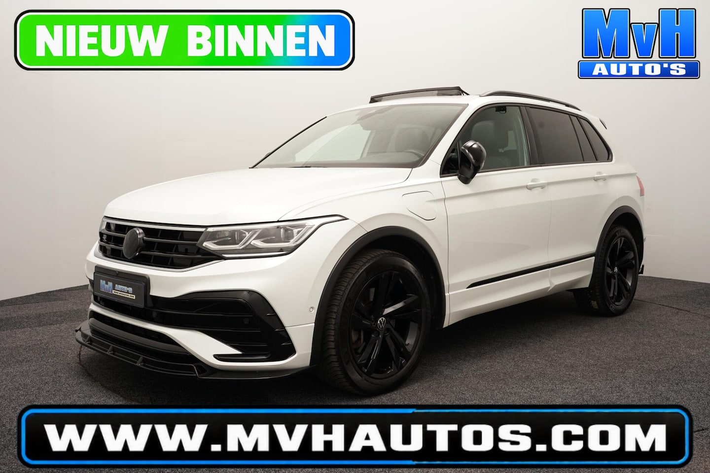 Volkswagen Tiguan - 1.4 TSI PHEV R-Line|CUSTOM|PANO|SOH.98.6% - AutoWereld.nl