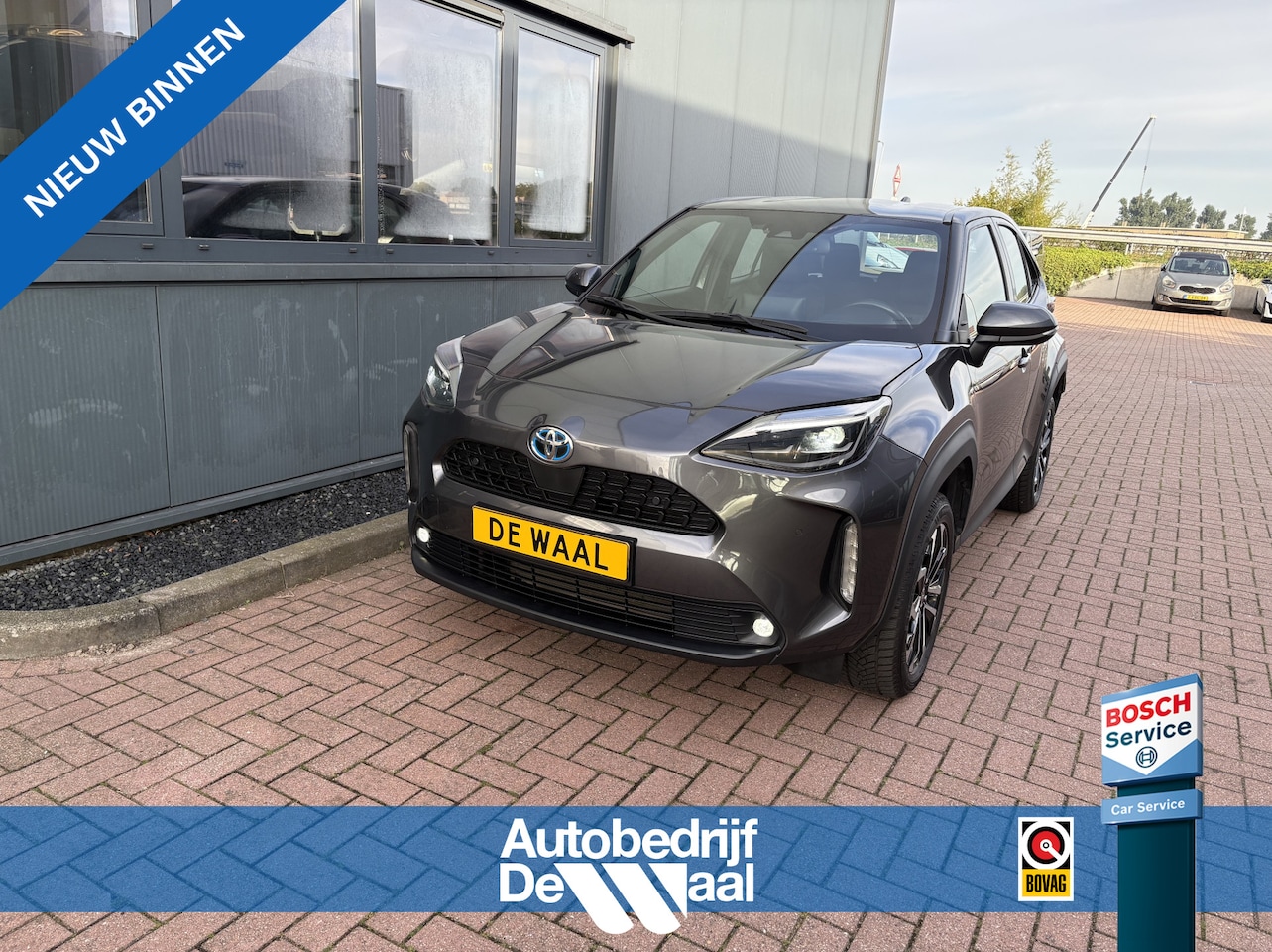 Toyota Yaris Cross - 1.5 Hybrid Business Plus KEYLESS/DODEHOEK/PDC/WINTERPACK/CAMERA/ADAPT.CRUISE - AutoWereld.nl