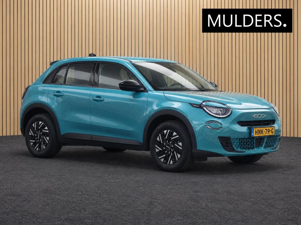 Fiat 600 - 1.2 Hybrid Urban | Apple Carplay / Climate / Camera - AutoWereld.nl