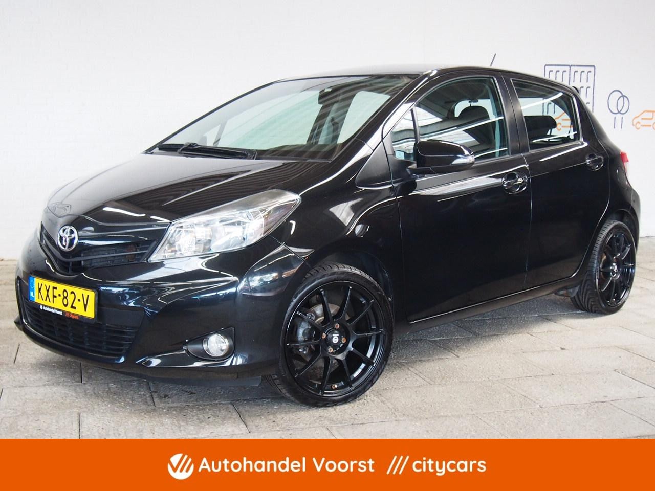 Toyota Yaris - 1.3 VVT-i Dynamic 100PK Camera (APK:Nieuw) Incl.Garantie - AutoWereld.nl
