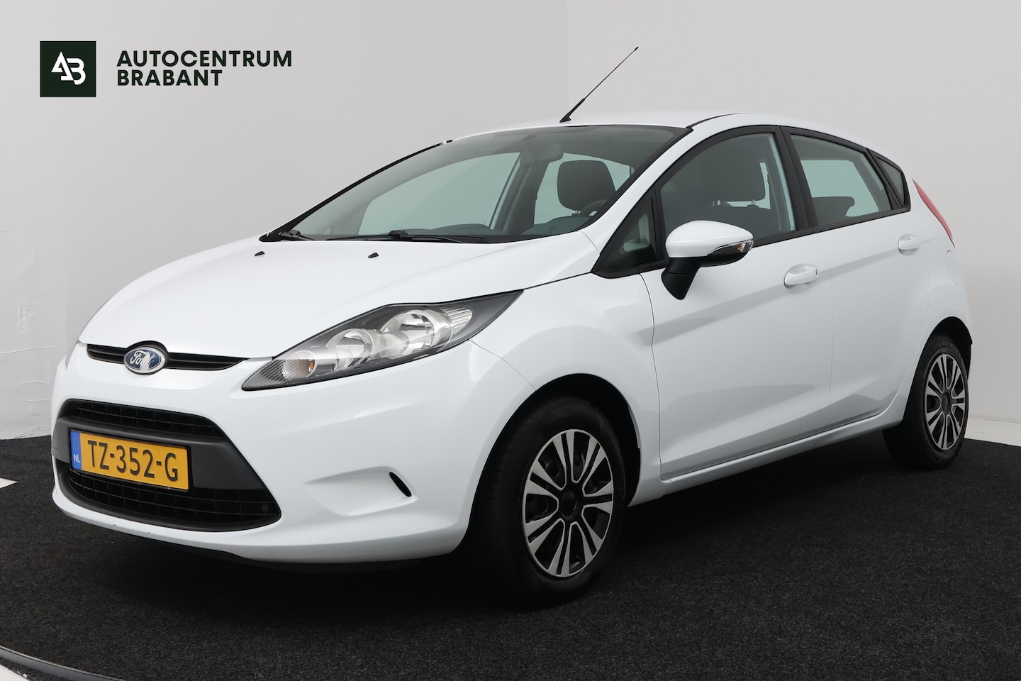 Ford Fiesta - 1.25 Trend (TREKHAAK, AIRCO) - AutoWereld.nl