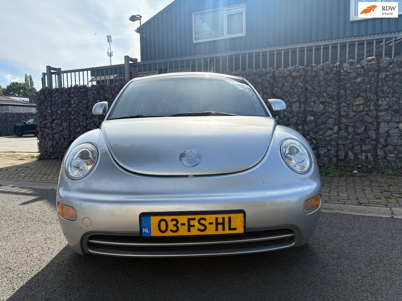 Volkswagen New Beetle - 2.0 Highline 2.0 Highline - AutoWereld.nl