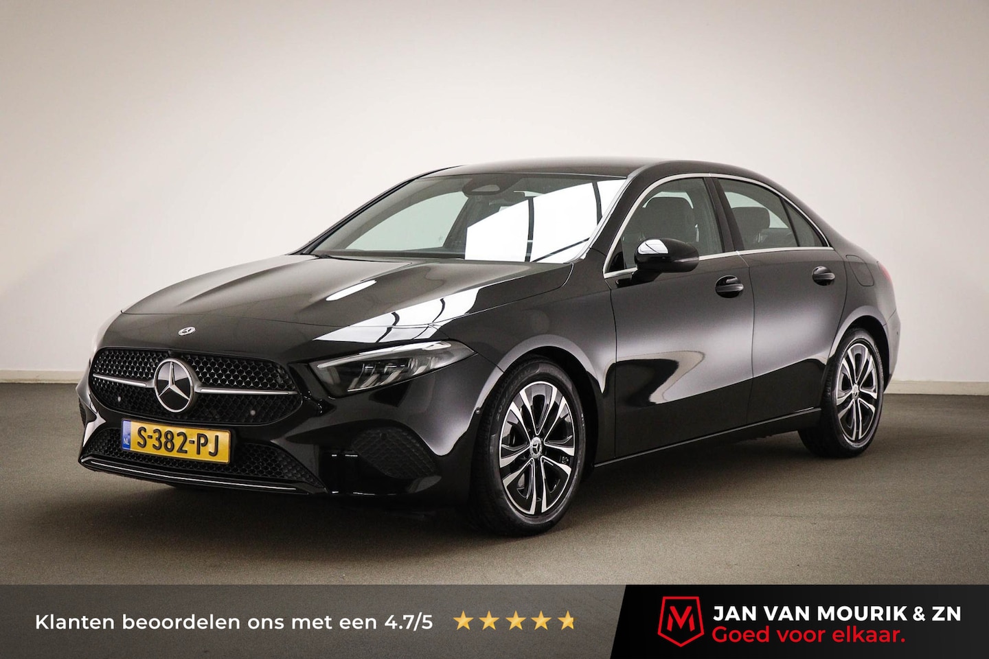 Mercedes-Benz A-klasse - 180 Business Line | HALF LEDER | STOELVERWARMING | DAB | CAMERA - AutoWereld.nl
