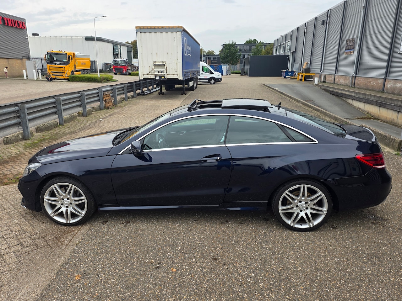 Mercedes-Benz E-klasse Coupé - 400 Edition Sport Unieke E 400 Sport AMG LINE - AutoWereld.nl