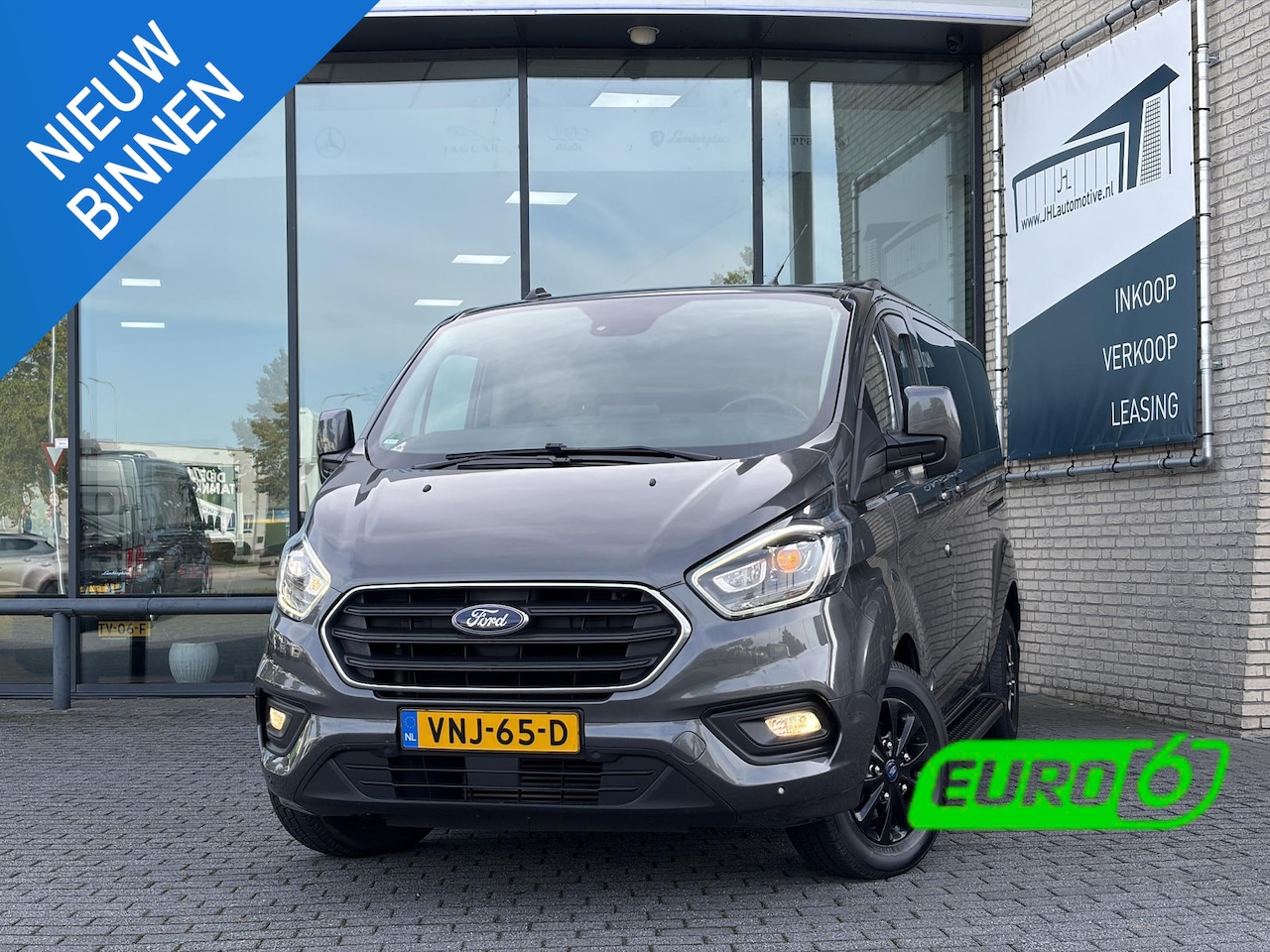 Ford Transit Custom - 320 2.0 TDCI L2H1*PLATINUM*DC*2X SCHUIF*HAAK*VOL!* - AutoWereld.nl