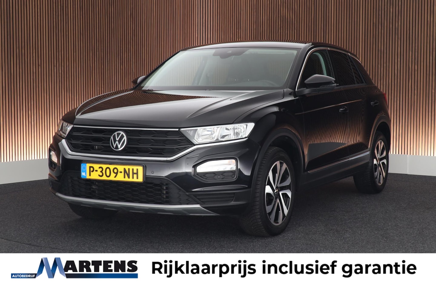 Volkswagen T-Roc - 1.0 TSI 110pk Style Business Trekhaak Stoelverwarming Navigatie - AutoWereld.nl