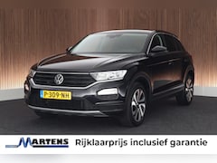 Volkswagen T-Roc - 1.0 TSI 110pk Style Business Trekhaak Stoelverwarming Navigatie