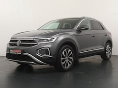 Volkswagen T-Roc - 1.5 TSI STYLE 150PK DSG TREKHAAK/DIG.COCKPIT/ADAP.CRUISE/STOELVERW