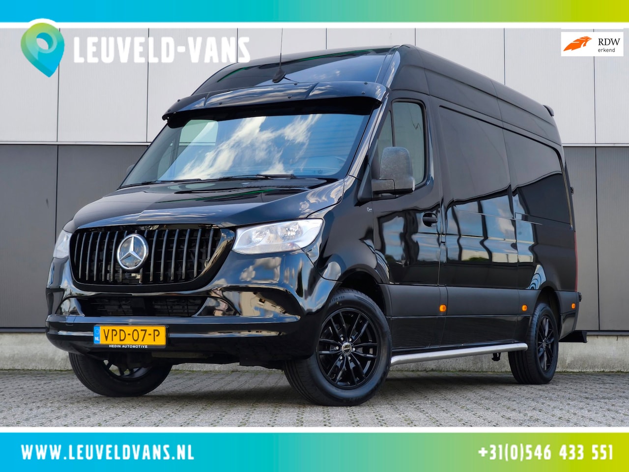 Mercedes-Benz Sprinter - 316 RWD AUTOMAAT CRUISE CLIMA 2800KG TREKHAAK CAMERA STOELVERWARMING L2H2 BLACK EDITION - AutoWereld.nl