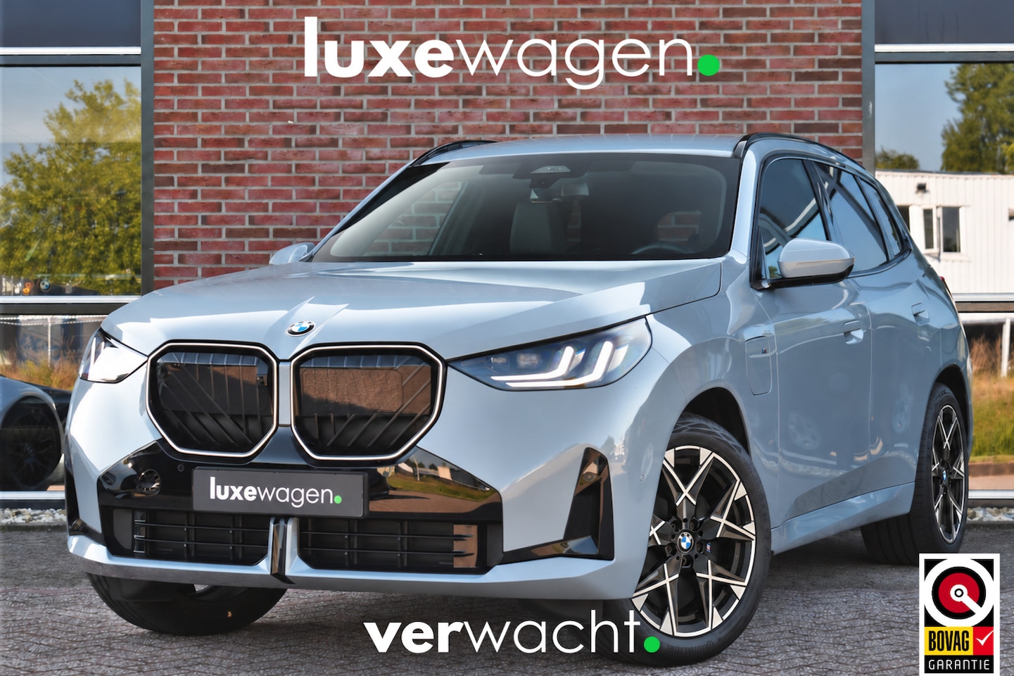 BMW X3 - 30e xDrive M-Sport ACC HUD 360 E-zetels Iconic-glow Brooklyngrau - AutoWereld.nl