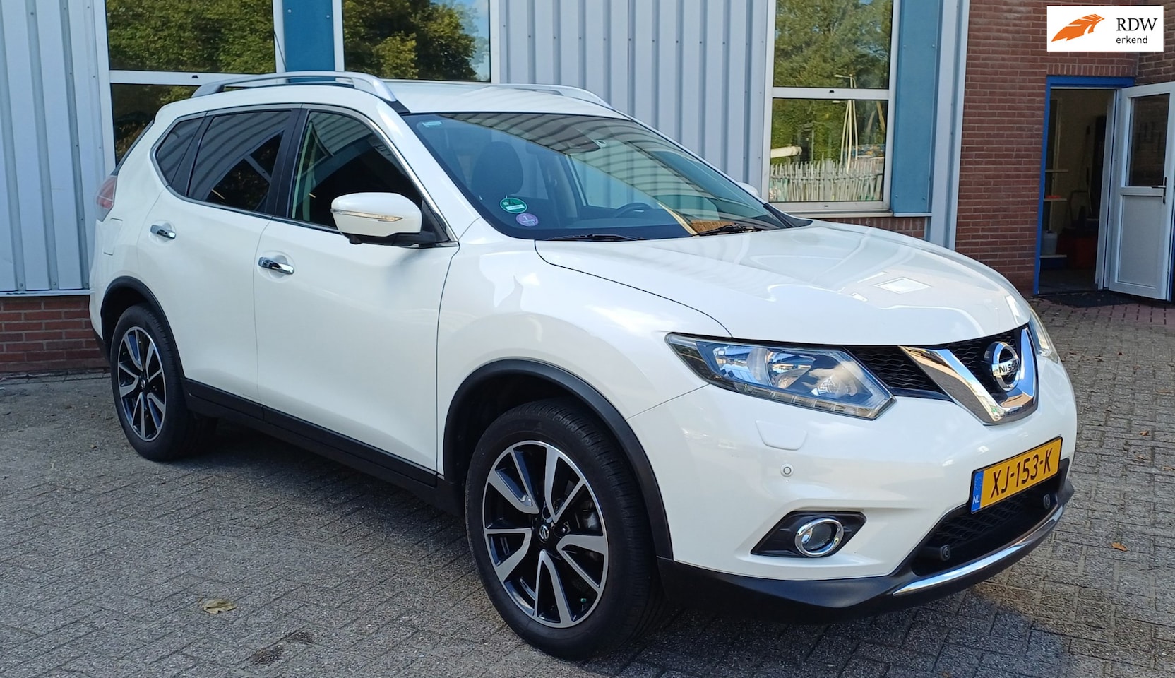 Nissan X-Trail - 1.6 DIG-T Connect Edition nav ,cruise ,trekhaak - AutoWereld.nl