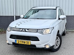 Mitsubishi Outlander - 2.0 Intense Automaat Airco Cruise PDC NAP